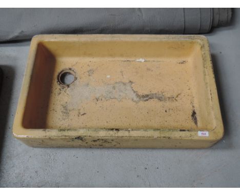 A cream glazed sink/trough