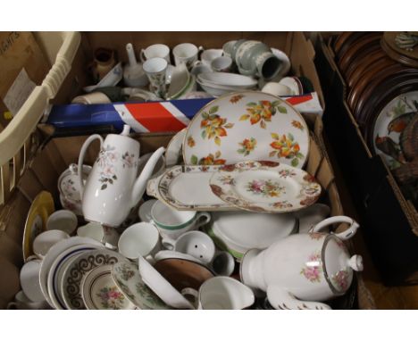 TWO TRAYS OF CHINA TO INCLUDE SPODE ETC
