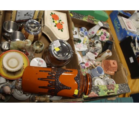 TWO TRAYS OF CERAMICS AND HOUSEHOLD COLLECTABLES TO INCLUDE A WEST GERMAN VASE, COMMEMORATIVE WARE AND A TABLE LIGHTER