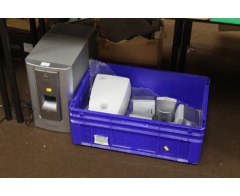 A SURROUND SOUND SPEAKER SYSTEM A/F