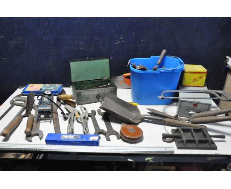 A COLLECTION OF VINTAGE TOOLS to include a bucket of large spanners, two pairs of loppers/shears, cased socket set, a single 