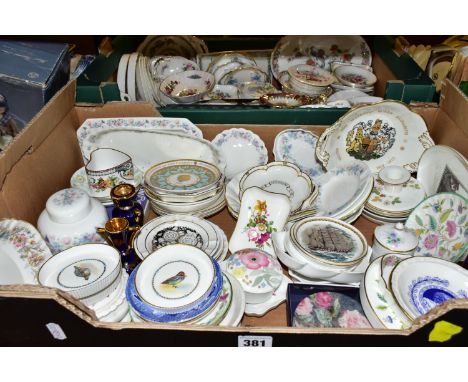 TWO BOXES OF ASSORTED CERAMIC GIFT WARE, to include Wedgwood 'Kutani Crane' pattern pin dishes, a Wedgwood 'Susie Cooper' des