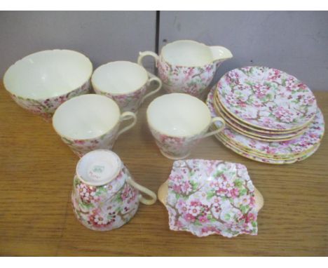 Set of Vintage Lefton Ceramic Lambs Rare design Vintage Nurseryware