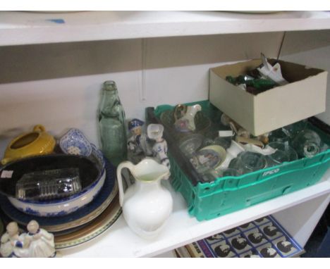 Two shelves of mixed household items to include early 20th Century metalware to include copper, mixed ceramics, glass, orname