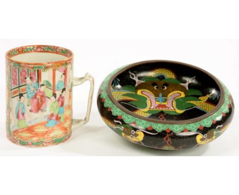 A CYLINDRICAL CANTON FAMILLE ROSE MUG WITH ENTWINED HANDLE, 11.5CM H, 19TH C, FILLED CHIP AND DESCENDING CRACK AND A 20TH C C