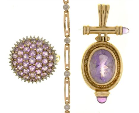 A DIAMOND BRACELET IN GOLD MARKED 10K, A PINK KUNZITE AND DIAMOND BOMBE RING IN GOLD MARKED 9K AND AN AMETHYST PENDANT IN 9CT