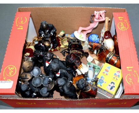 MISCELLANEOUS WADE AND OTHER CERAMIC AND COMPOSITION FIGURES, INCLUDING PINK PANTHER AND NODDY AND BIG EARS, BOXED 