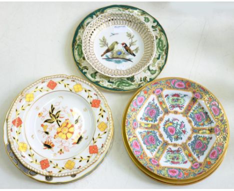 SEVEN ROYAL CROWN DERBY, AYNSLEY, COALPORT, ROYAL WORCESTER AND OTHER DECORATIVE PLATES AND A GERMAN RETICULATED DISH PAINTED