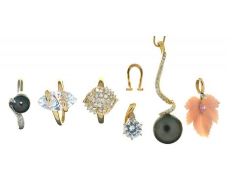 A BLACK PEARL AND DIAMOND PENDANT IN 18CT GOLD ON 18CT GOLD CHAIN, 2G, A BLACK PEARL AND DIAMOND RING IN 9CT WHITE GOLD, SIZE