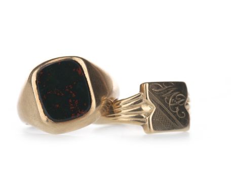 GENTLEMAN'S HARDSTONE SIGNET RING, set with a bloodstone agate, in nine carat gold, size Q 1/2, along with an engraved exampl