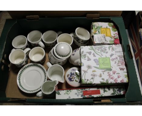 A TRAY OF PORTMEIRION BOTANIC GARDEN CERAMICS ETC. TO INCLUDE BOXED EXAMPLES