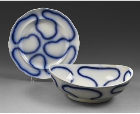 A Middlesbrough Pottery blue printed earthenware charger and bowl, first half 19th c, charger 32cm diam, impressed mark (2)  