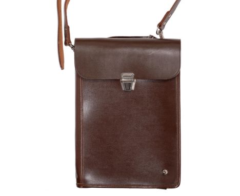 Military, USSR. A Soviet Russian soldier's leather map case, 20th c, restrained by a clasp and enclosing a fitted interior, 3