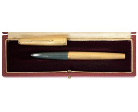 An 18ct gold Parker 61 fountain pen, London 1976, boxed  Dent on cap, no initials, grey shell with chrome arrow replaced for 