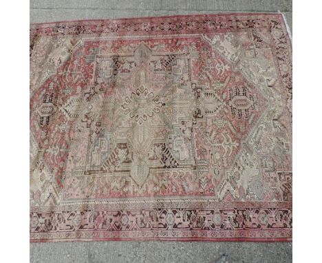 A Persian Heriz carpet, 360 x 283cm 