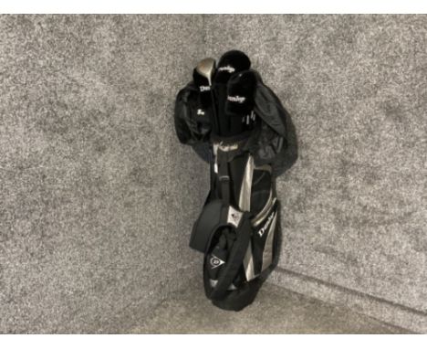Dunlop golf clubs in a Dunlop bag