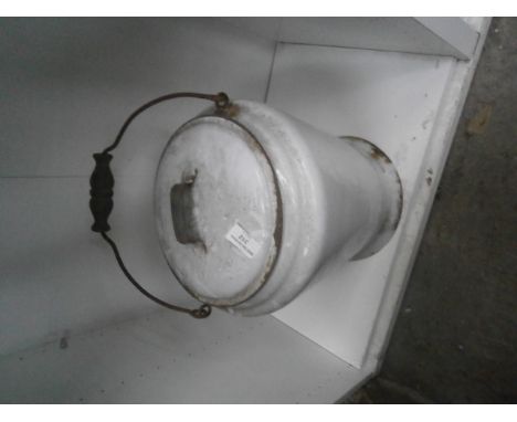 enamel lidded bucket