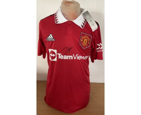 Football Zidane Iqbal signed Manchester United replica home football shirt size small. Good condition. All autographs are gen