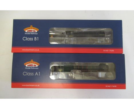 Bachmann 31-714 Class B1 in B.R. black and 32-559 A1 in B.R. green, boxed, E (Est. plus 21% premium inc. VAT)