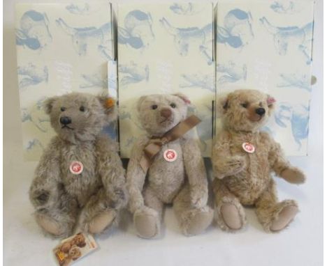 Three boxed Steiff bears, comprising a 36cm Jona bear, a British Collector's 2013 bear with certificate and a 35cm classic be