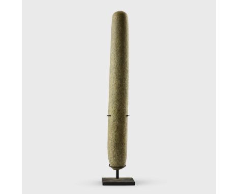  AFRICAN NEOLITHIC GREEN FELSITE POUNDER TENERIAN CULTURE, CENTRAL SAHARA, C. 4TH – 2ND MILLENNIUM B.C. of narrow cylindrical