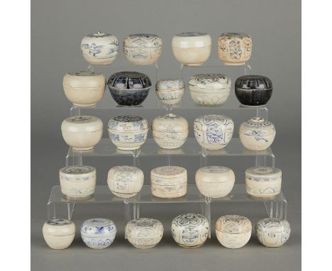 Group of 25 Chinese small makeup boxes or lidded ceramic vessels. Most painted with decorations depicting floral motifs, anim