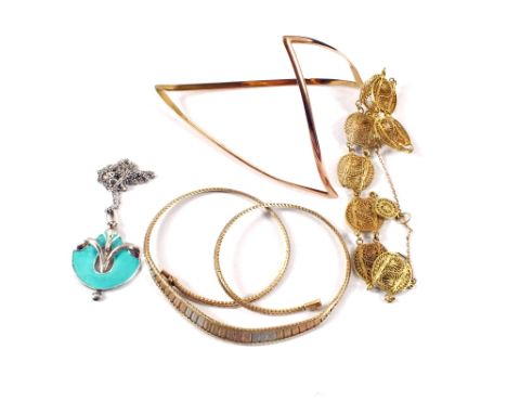 A 9ct Gold arm bangle, a Silver gilt necklace marked 925, a Silver and enamel pendant with chain and a gilded filigree bracel