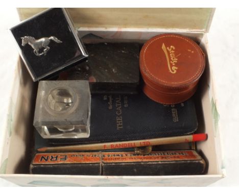 Cutthroat razors, enamel badges and other items