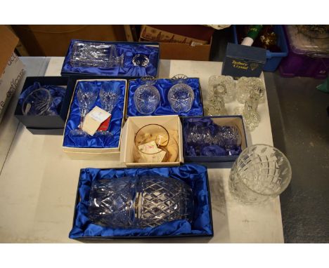 A mixed collection of glass and crystal to include: Caithness, Royal Doulton, Tutbury etc Condition is mixed. No condition re