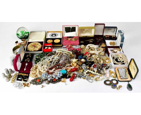 A quantity of mainly vintage costume jewellery, to include bangles, clip-on earrings, dress clips, brooches, diamanté jewelle