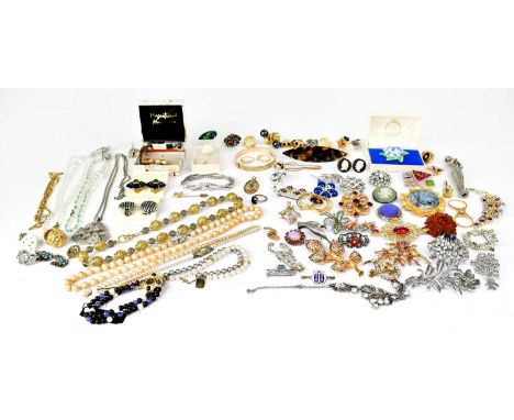 A quantity of mainly vintage costume jewellery, to include two pairs of Monet 925 silver earrings, combined approx. 1.15ozt, 