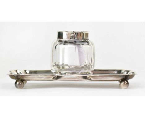 HASELER BROTHERS; a Victorian hallmarked silver desk tray mounted with silver-topped glass inkwell, Birmingham 1898, 6 x 14 x