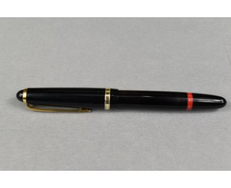 A Rotring Tintenkuli (TIKU) stylus piston fill fountain pen in black with single band to cap. Approx 13.4cm