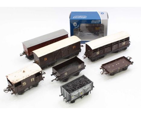 Eight goods wagons: 5 x Hornby SR – No.2 luggage; No.2 cattle; goods brake, low sided &amp; open. Condition varies (F-VG). Wi