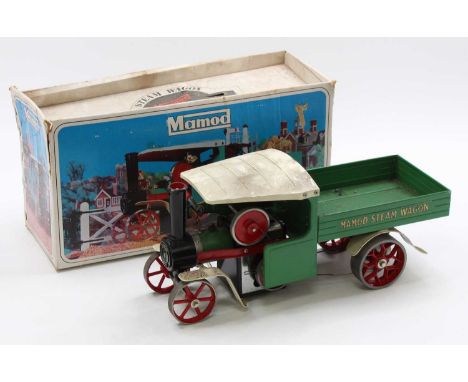 A Mamod SW1 boxed live steam wagon comprising green and white body, includes original printed box and accessories. Model appe