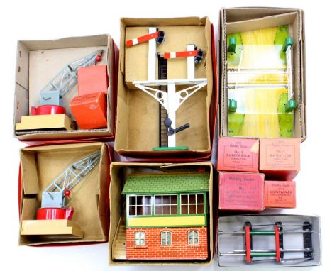 Various Hornby accessories, post-war: No.2 junction signal, home (NM) (BVG); No.2 Signal cabin, green roof, a few marks and g