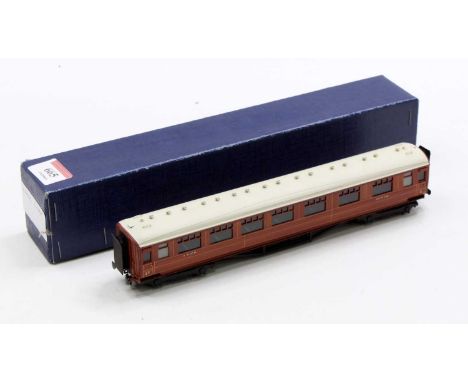Kit Built 00 Gauge LNER Composite 1/3rd Coach, Lawrence Scale Plate to base, Painted by F.O. Rainger (Signed), Superb Teak Fi
