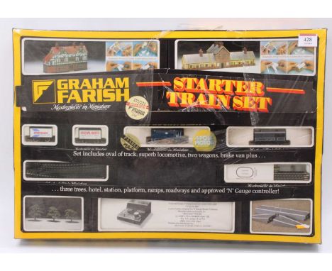 Graham Farish N-gauge starter train set  no.8505 comprising 0-6-0 diesel shunter, wagons, track, buildings &amp; controller (