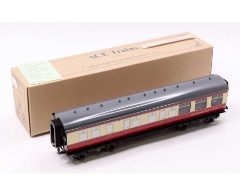 ACE Trains C/5 BR Mk1 maroon &amp; cream Restaurant car E302 (NM-M) (BNM) with ‘Elizabethan’ coach boards.