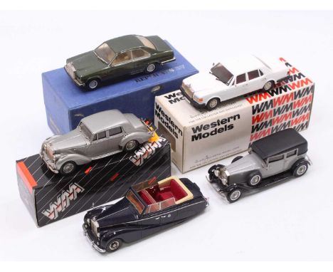 One tray containing a collection of mixed white metal, and resin hand-built model vehicles including a Western Models 1981 Ro