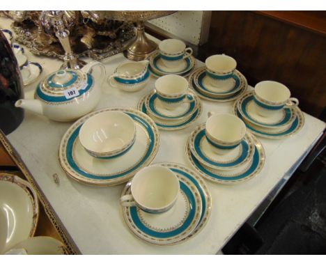 A Crown Ducal tea set