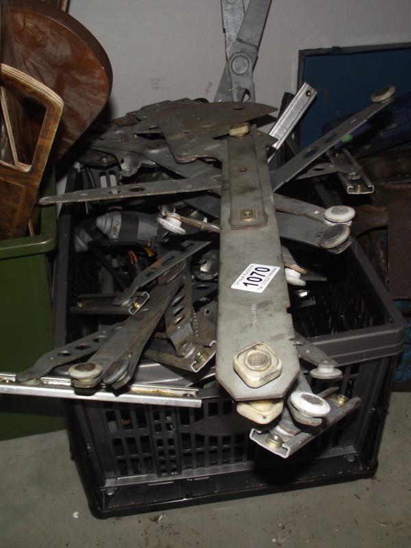 1 large box of mainly Jaguar and Daimler window winder mechanisms