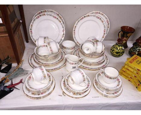 A Royal Albert 'Belinda' dinner and tea service