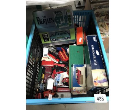 A quantity of boxed &amp; unboxed model vehicles including Corgi, Dinky, Lesney &amp; Lledo etc.