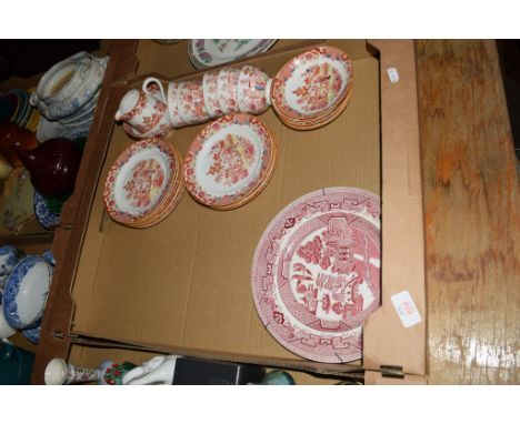 QUANTITY OF DINNER AND TEA WARES INCLUDING CUPS AND SAUCERS BY HEATHCOTE CHINA