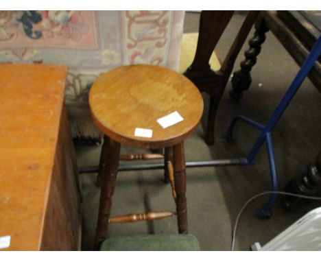 VINTAGE STOOL