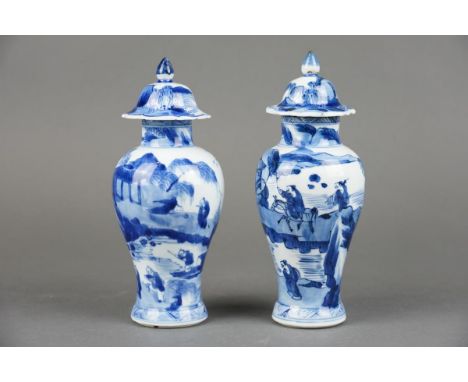 Two Chinese porcelain Blue and White vases and cover with figures/landscape - Kangxi period 1662-1722 Height: 21cm. Good cond