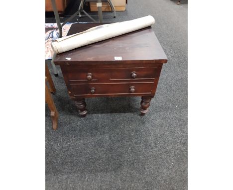 GEORGIAN COMMODE 