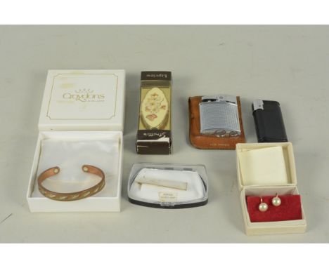A mixed lot including a Ronson lighter, Colibri lighter, Stratton compact etc