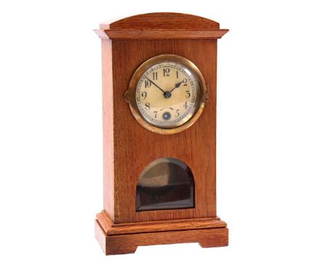 Table clock in oak cabinet, 29.5 cm high